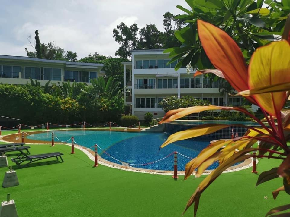 Karon Butterfly Kata Hill Condo By The Sea Ban Karon Экстерьер фото